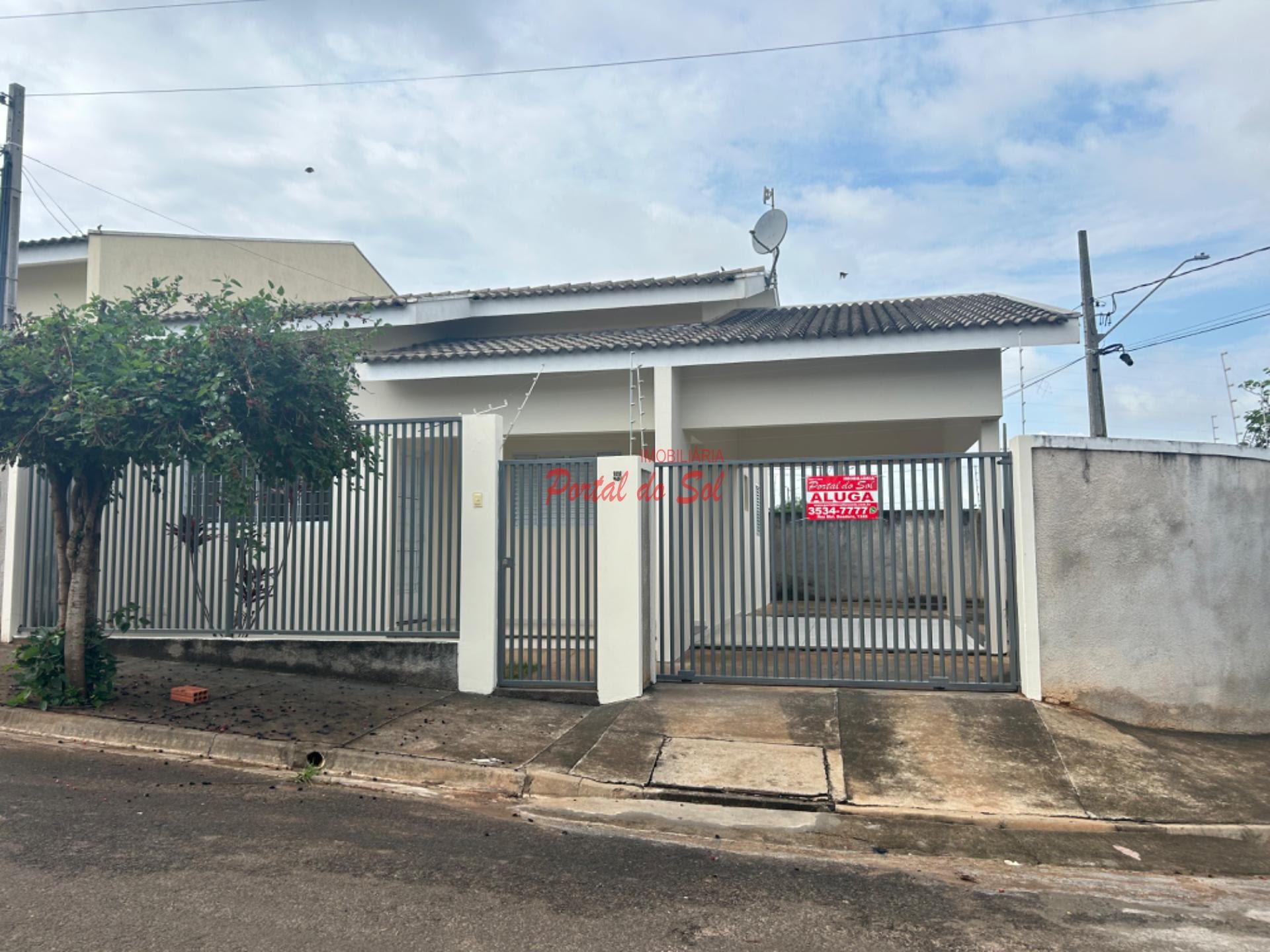 Casa à venda com 2 quartos, 1 banheiro, 1 vaga e 172m² no Residencial Roberto Renno, Santo Antônio da Platina (PR) — foto 3 de 12
