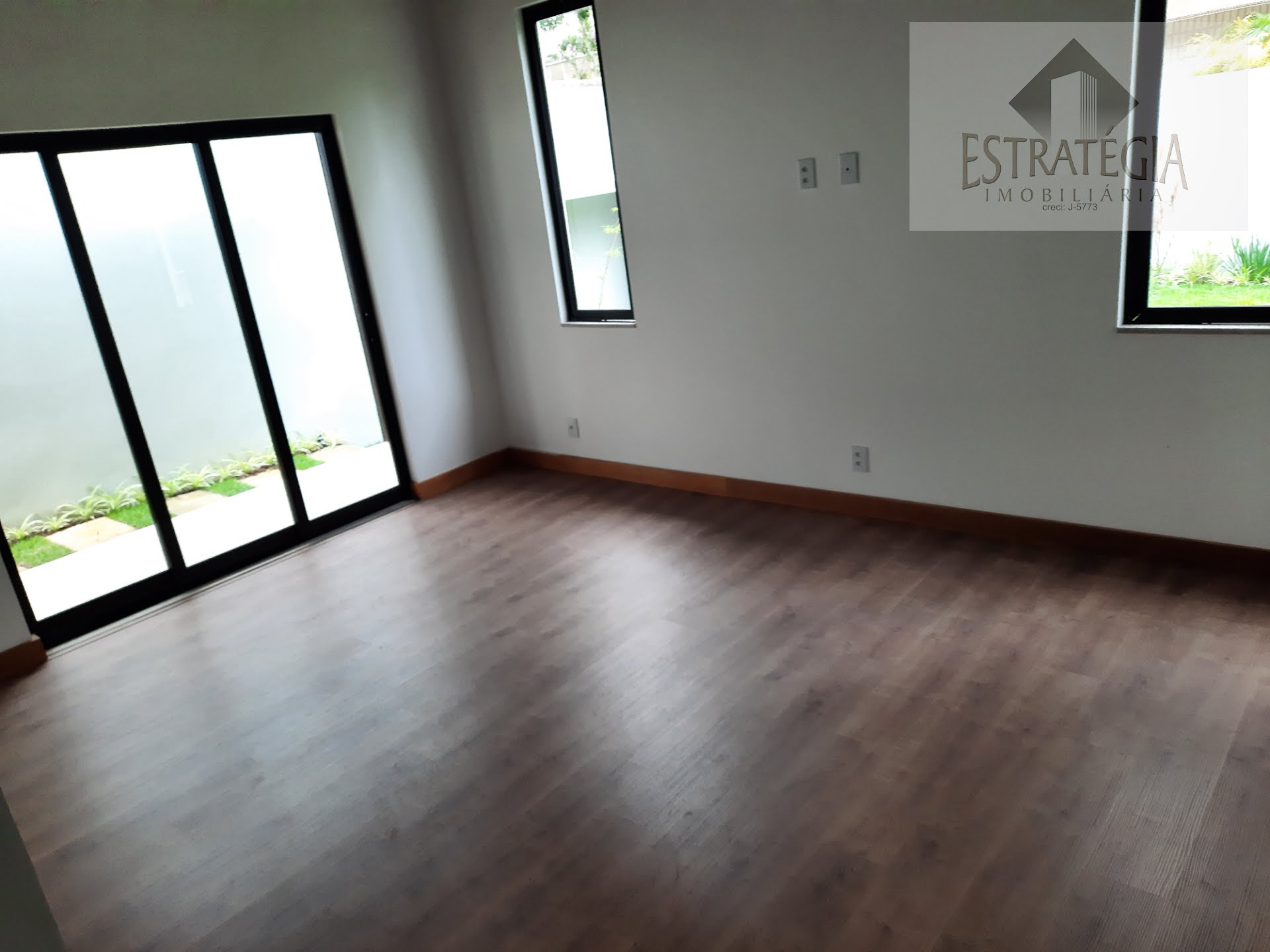 Casa à venda com 3 quartos, 2 suítes, 3 vagas e 230m² no Duarte Silveira, Petrópolis (RJ) — foto 12 de 21