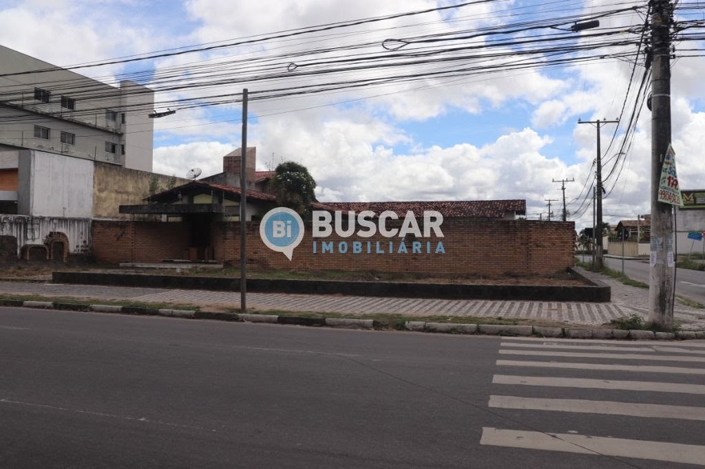 Casa à venda com 3 quartos, 4 banheiros, 2 vagas e 240m² no Parque Getúlio Vargas, Feira de Santana (BA) — foto 17 de 20