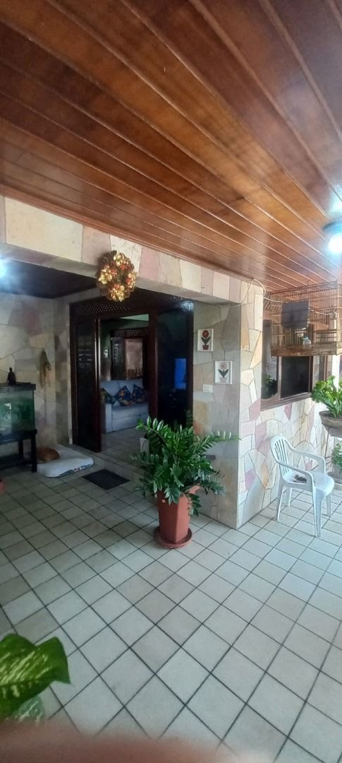Casa à venda com 3 quartos, 3 suítes, 1 vaga e 242m² no Jardim Atlântico, Olinda (PE) — foto 4 de 21