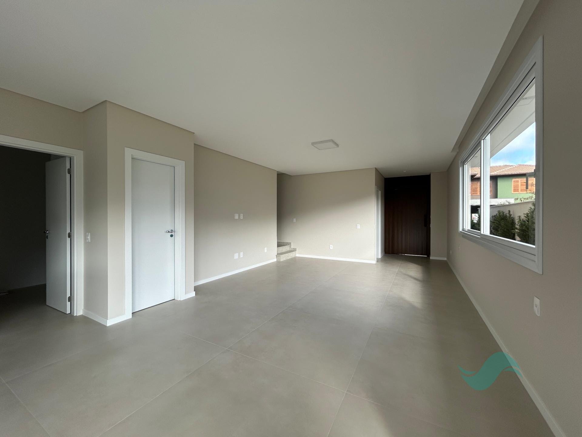 Casa à venda com 3 suítes, 2 vagas e 270m² no Lagoa da Conceição, Florianópolis (SC) — foto 10 de 27