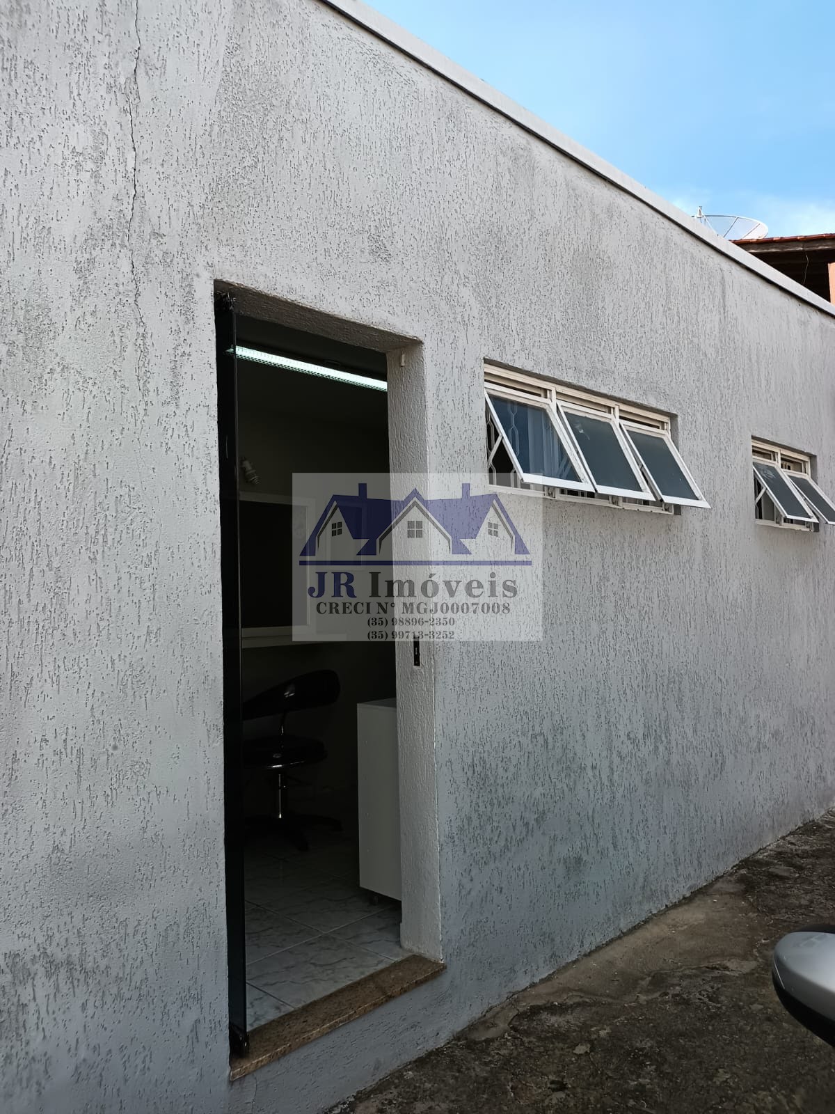 Casa à venda com 3 quartos, 2 banheiros, 1 vaga e 200m² no Santa Rita de Cassia, Itajubá (MG) — foto 2 de 30