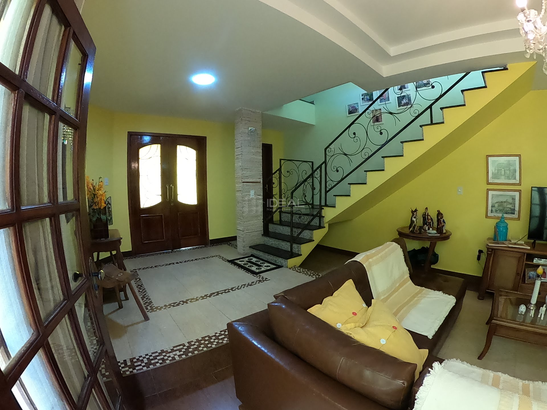 Casa Triplex de 4 quartos para venda no Jardim São Benedito - Campos dos Goytacazes, RJ