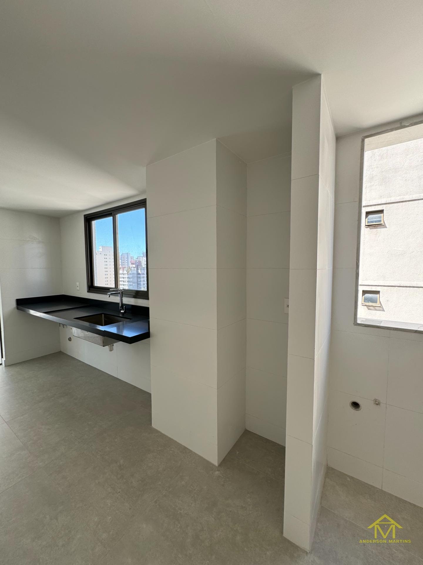 Apartamento à venda com 4 quartos, 6 banheiros, 4 vagas e 217m² no Praia do Canto, Vitória (ES) — foto 14 de 20
