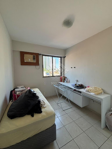 Compre Apartamento à venda em Casa Forte, Recife. 80m², 3 quartos (2 suítes), sala ampliada e área de lazer completa no Edf. Álamo. Agende visita hoje com Leicam Maciel