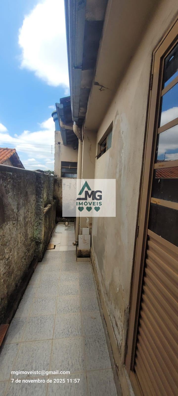 Casa à venda com 4 quartos, 1 suíte, 3 vagas e 121m² no Nossa Senhora Aparecida, Três Corações (MG) — foto 3 de 15