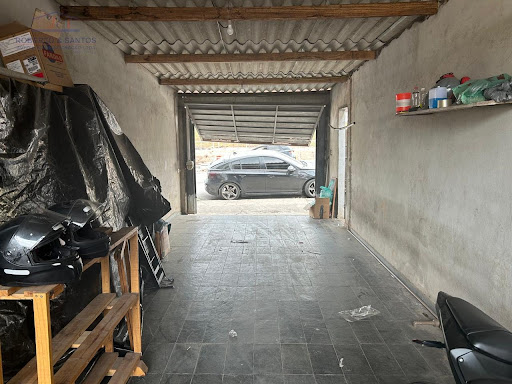 Garagem p 2 carros ou salão