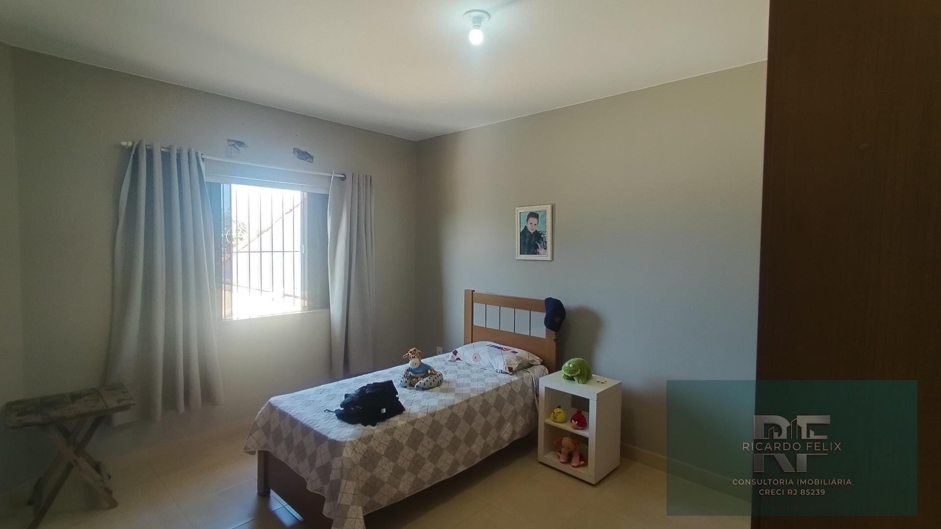 Casa à venda com 4 quartos, 1 suíte, 3 vagas e 343m² no Verdes Mares, Rio das Ostras (RJ) — foto 11 de 30