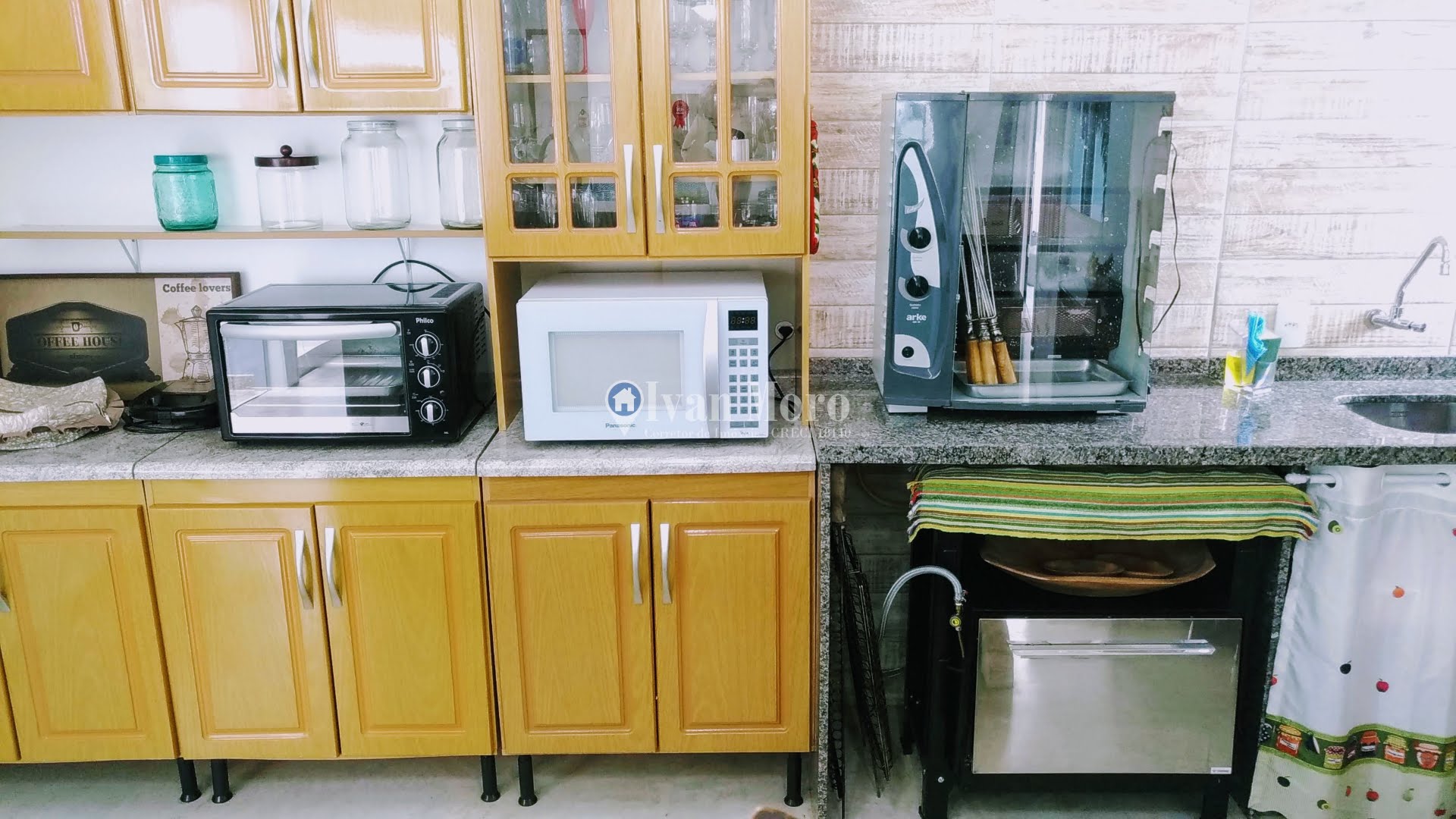 Casa para alugar com 4 quartos, 4 suítes, 2 vagas e 170m² no Daniela, Florianópolis (SC) — foto 28 de 30