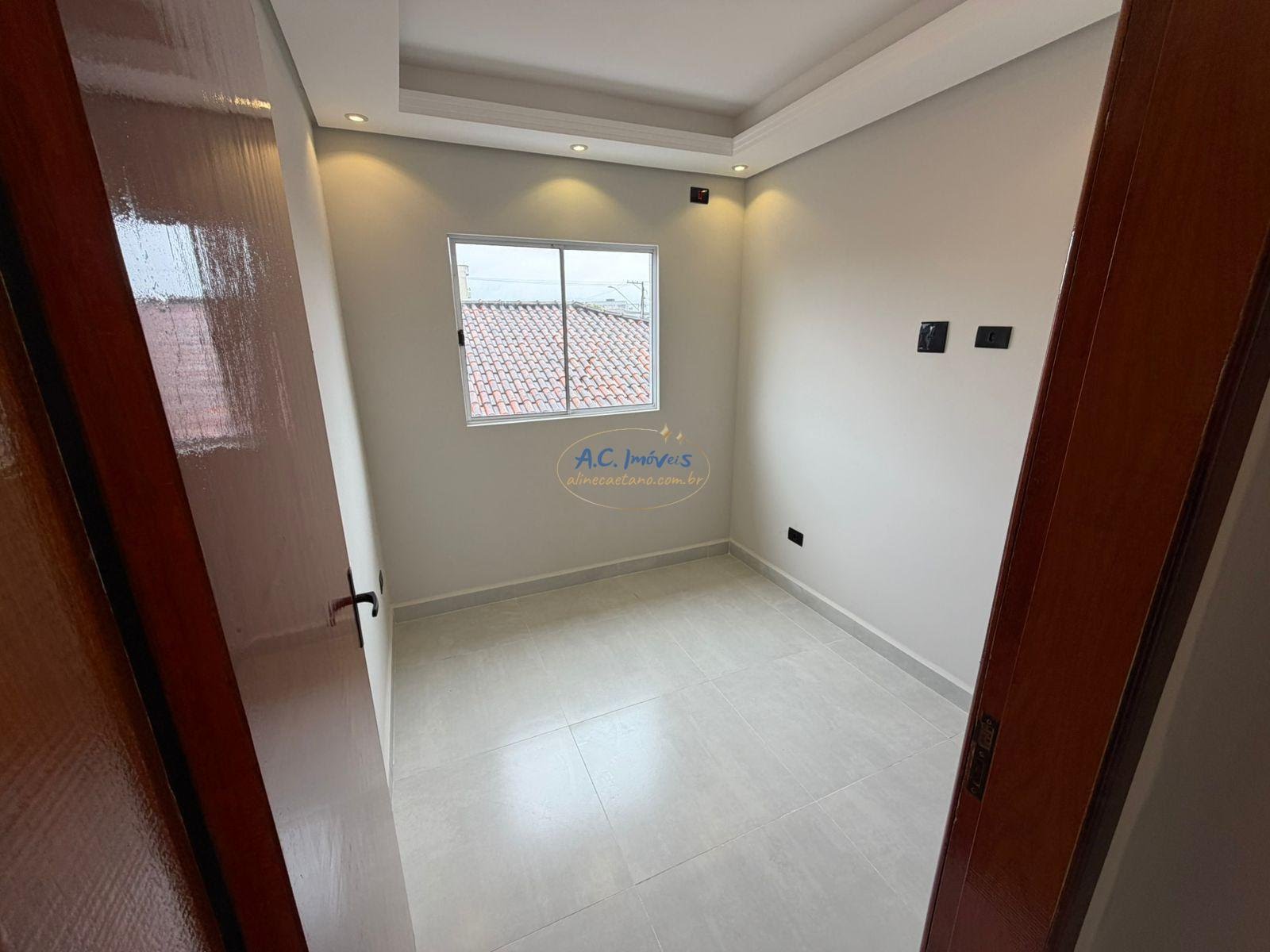 Casa à venda com 3 quartos, 1 suíte, 1 vaga e 112m² no Vila Caiçara, Praia Grande (SP) — foto 11 de 19