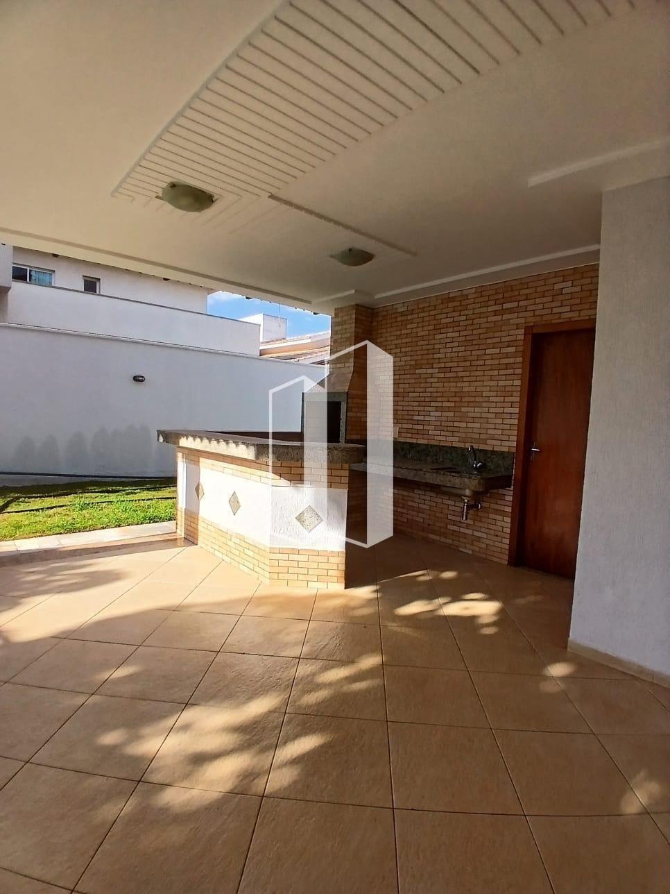 Casa à venda com 4 quartos, 3 suítes, 4 vagas e 263m² no Residencial Granville, Goiânia (GO) — foto 19 de 30