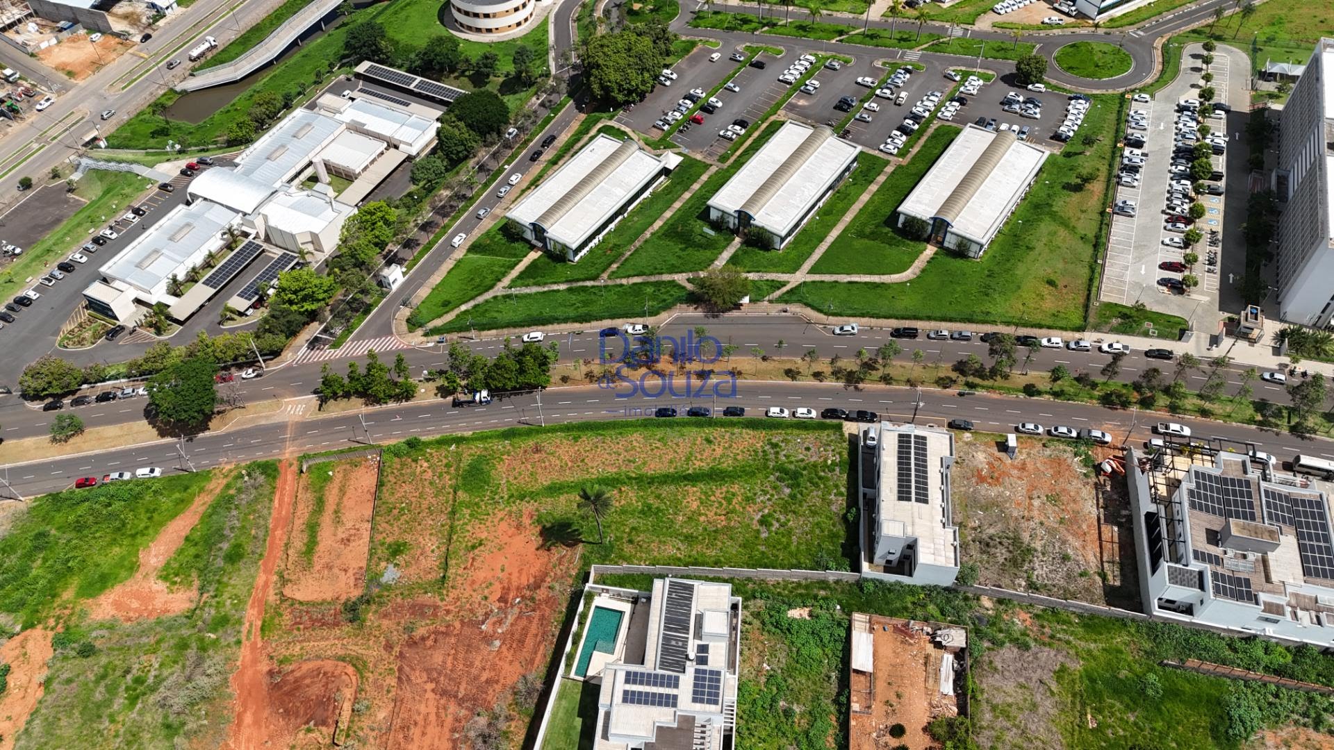 Terreno à venda com 450m² de terreno no Guilhermina Vieira Chaer, Araxá (MG) — foto 3 de 11