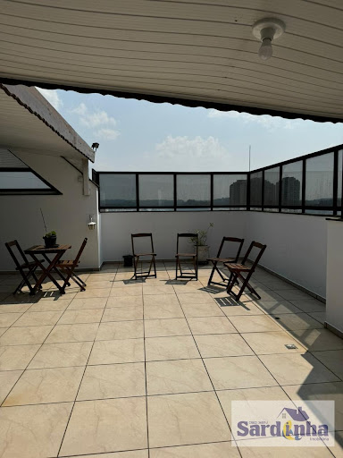 Cobertura à venda em Taboão da Serra com 2 dorms e 147m²