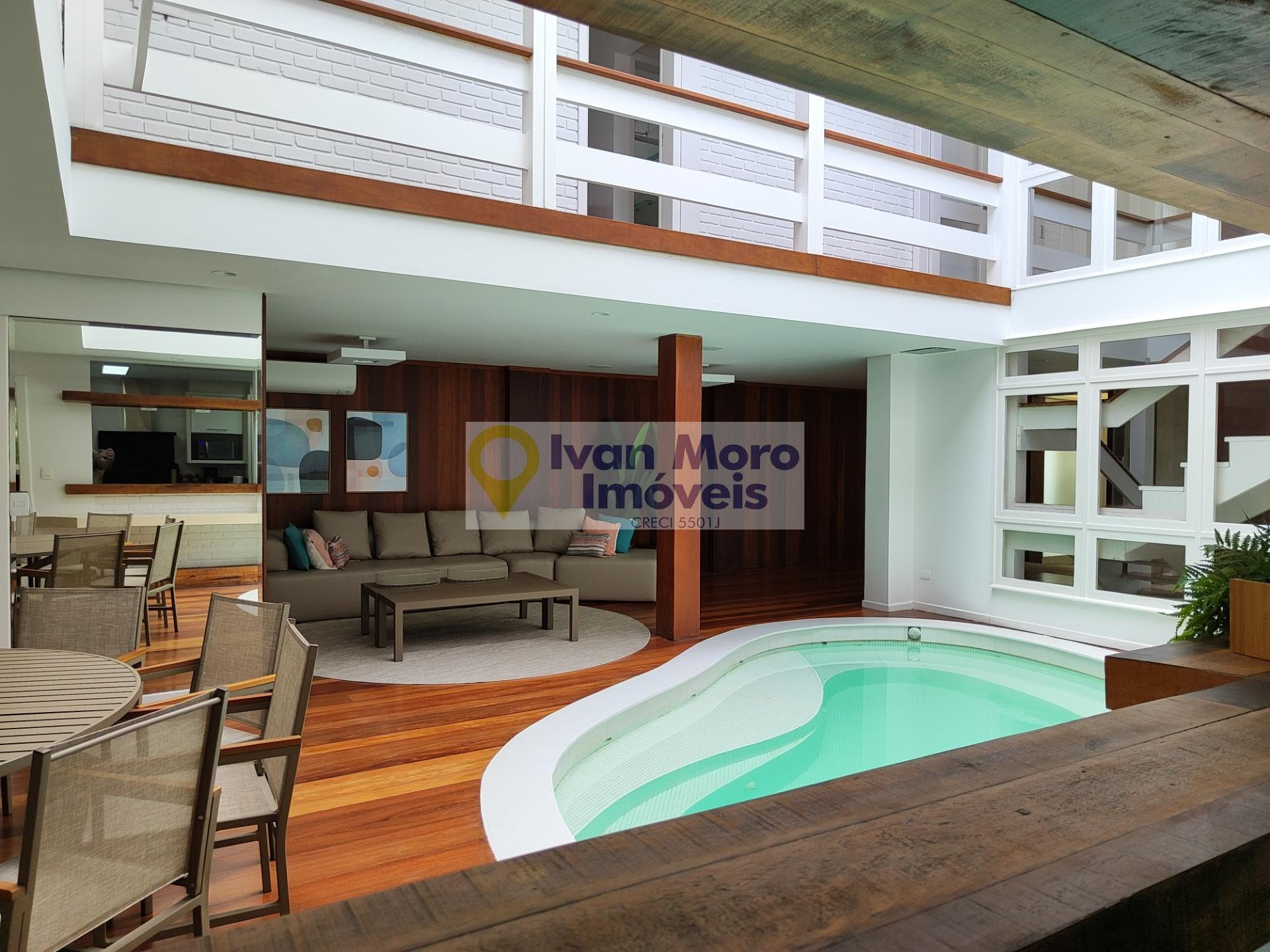 Casa à venda com 5 quartos, 5 suítes, 2 vagas e 320m² no Jurerê Internacional, Florianópolis (SC) — foto 25 de 30
