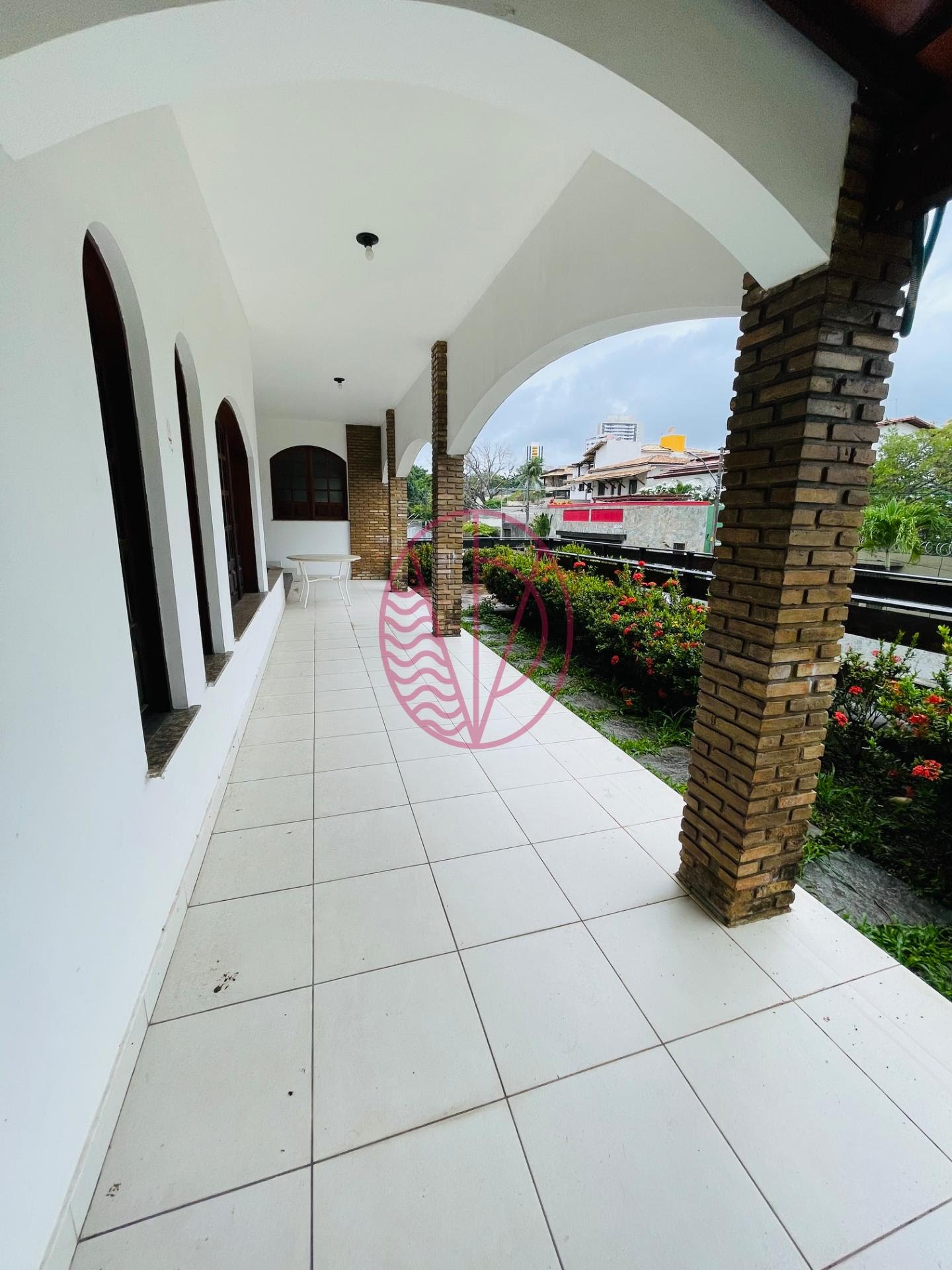 Casa para alugar com 7 quartos, 5 suítes, 6 vagas e 1100m² no Itaigara, Salvador (BA) — foto 15 de 30