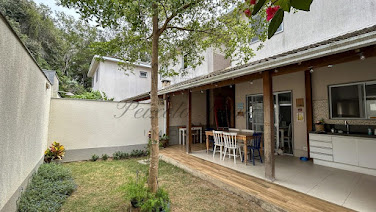 Casa em Manguinhos, Serra: 3 Quartos, 1 Suíte e 217m²