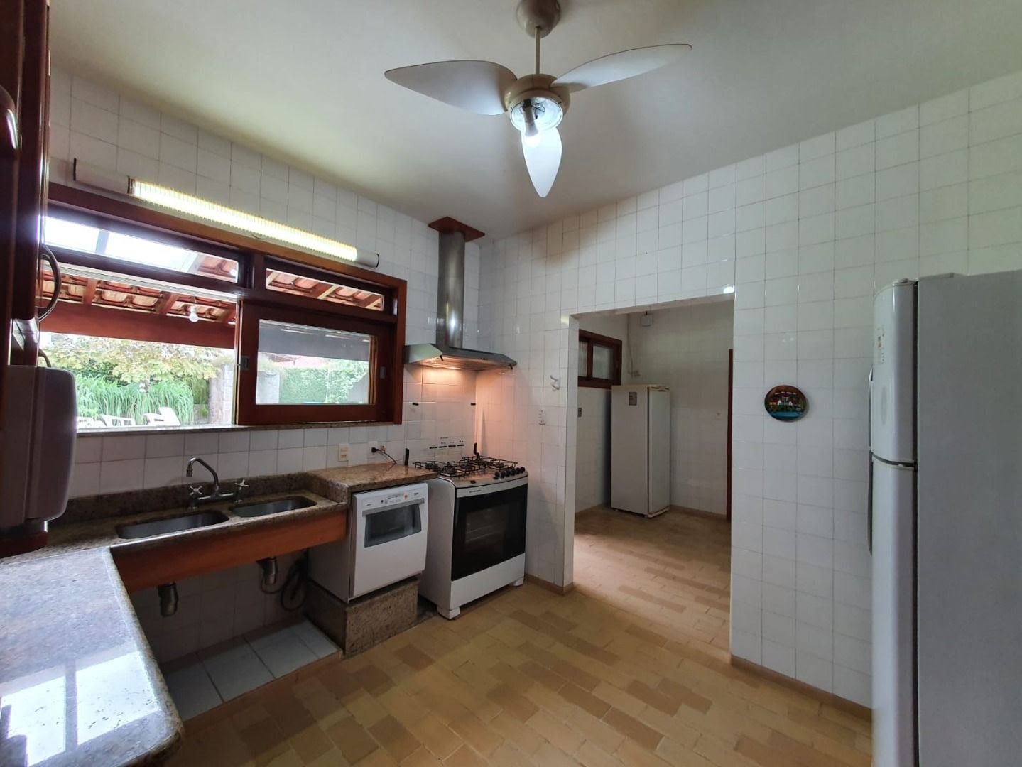 Casa à venda com 5 quartos, 6 banheiros, 5 vagas e 330m² no Estufa I, Ubatuba (SP) — foto 6 de 17