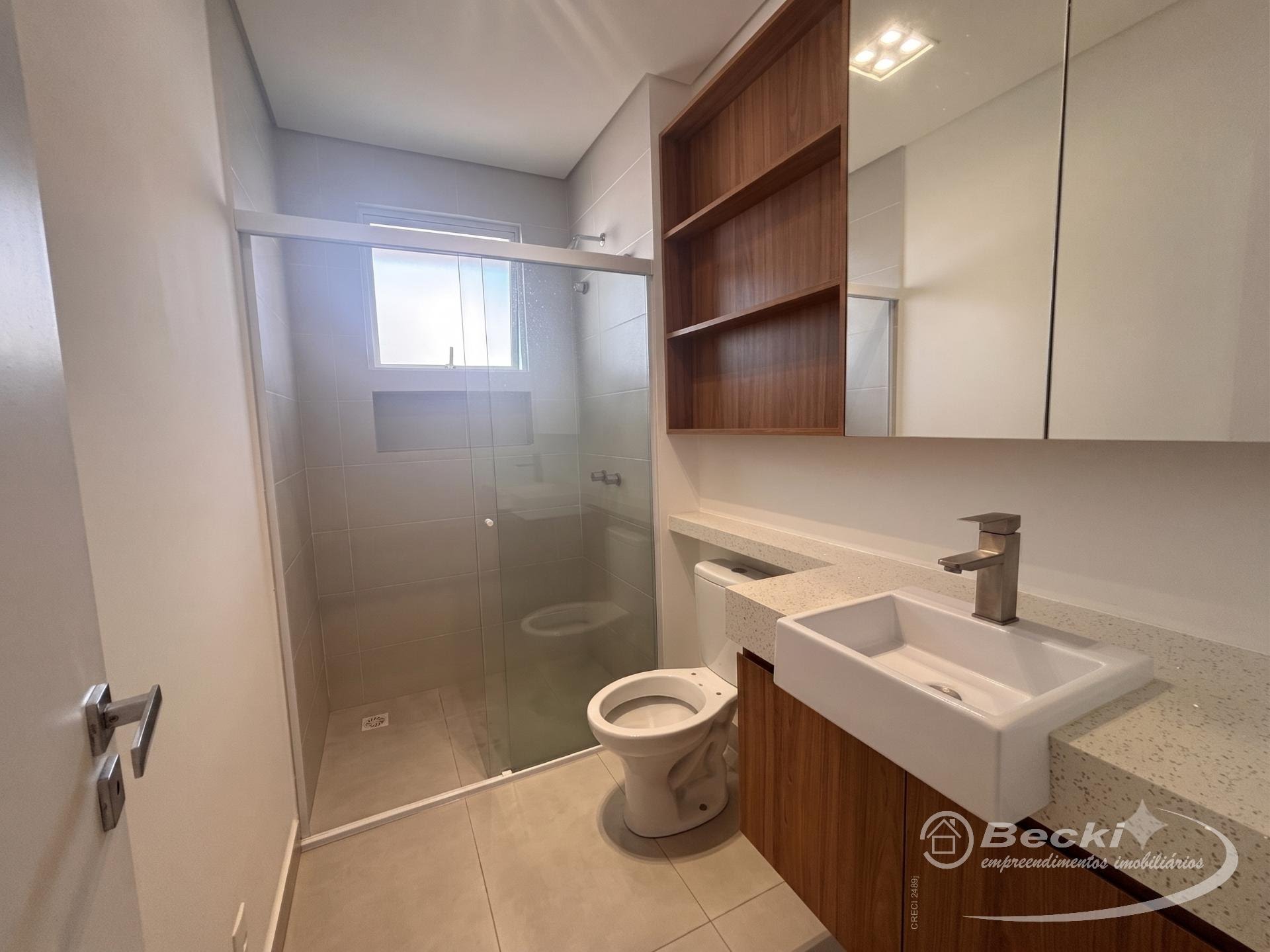 Apartamento na Rua Alvarenga Peixoto América, Joinville - SC