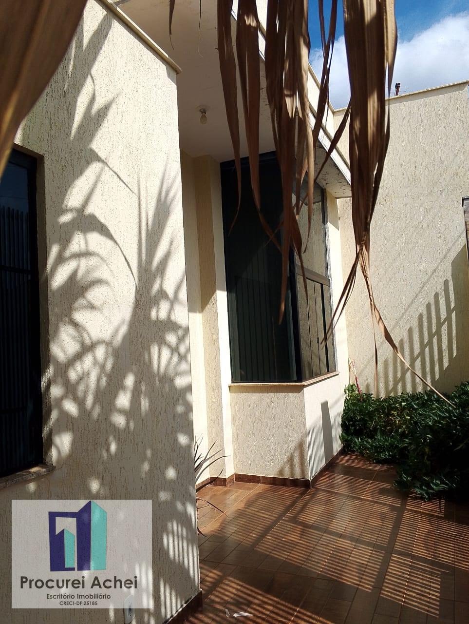 Casa à venda com 3 quartos, 1 suíte, 2 vagas e 200m² no Setor Residencial Leste (planaltina), Brasília (DF) — foto 11 de 17