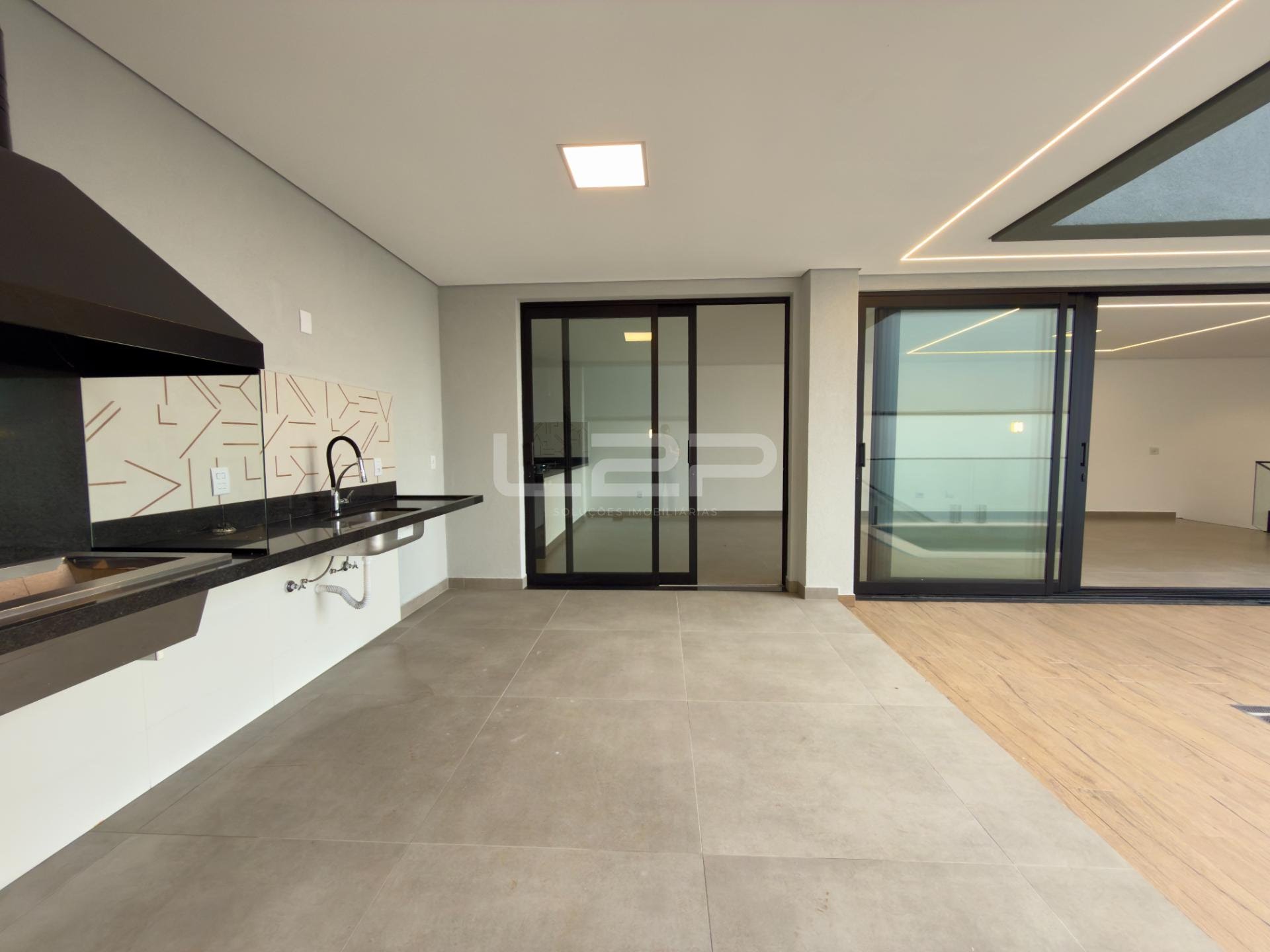 Casa à venda com 3 quartos, 3 suítes, 4 vagas e 260m² no Medeiros, Jundiaí (SP) — foto 21 de 30