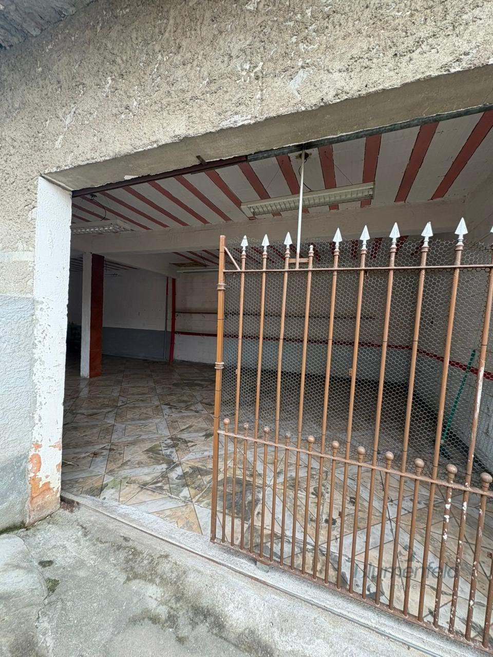 Casa à venda com 4 quartos, 1 suíte, 6 vagas e 200m² no Nova Arujá, Arujá (SP) — foto 21 de 23