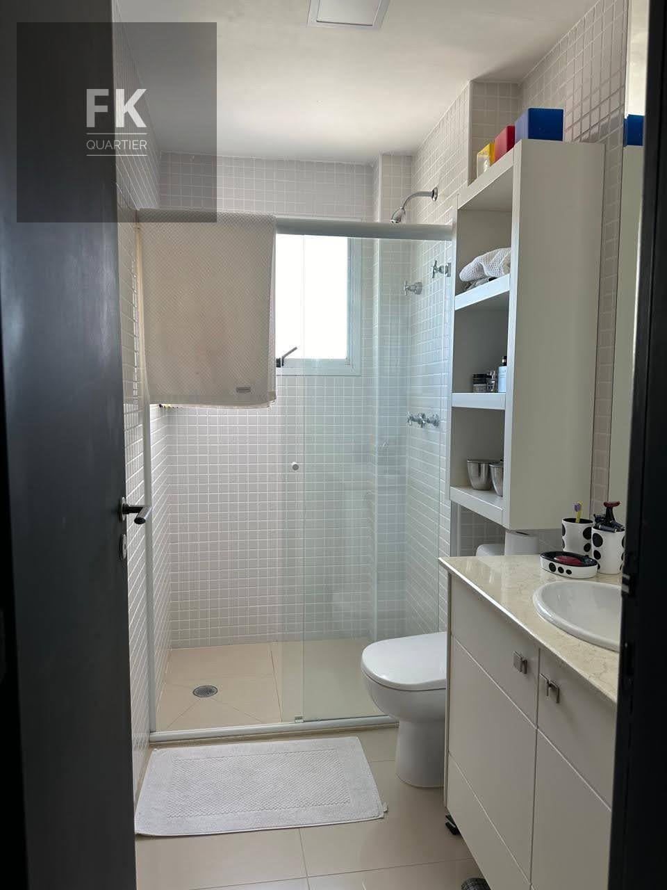 Apartamento à venda com 4 quartos, 4 suítes, 4 vagas e 260m² no Alphaville Empresarial, Barueri (SP) — foto 15 de 23