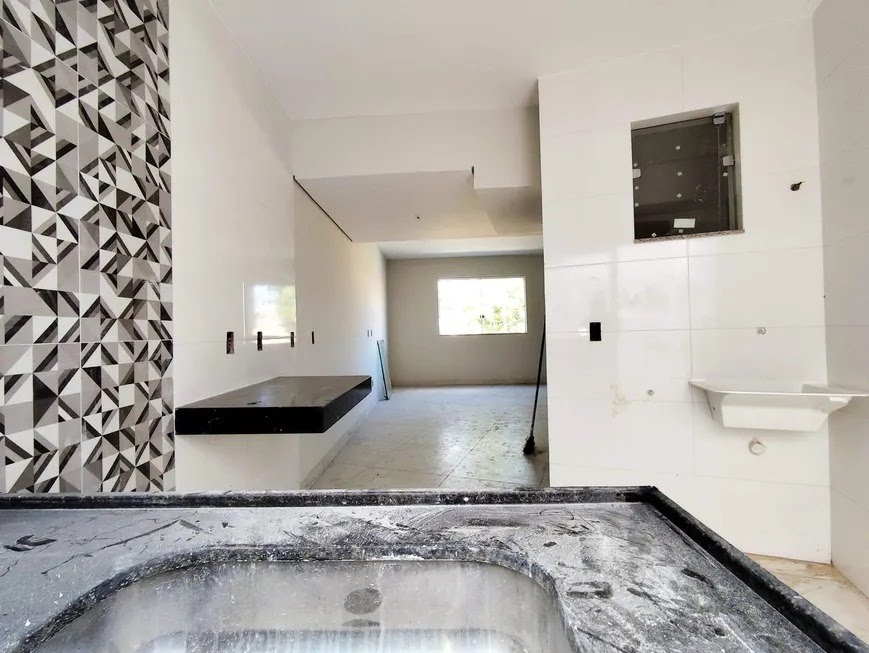 Casa à venda com 2 quartos, 2 banheiros e 1 vaga no Céu Azul, Belo Horizonte (MG) — foto 2 de 11