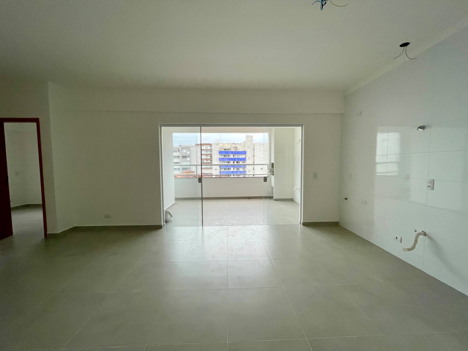Apartamento à venda com 2 quartos, 1 suíte, 1 vaga e 71m² no Itaguá, Ubatuba (SP) — foto 4 de 9