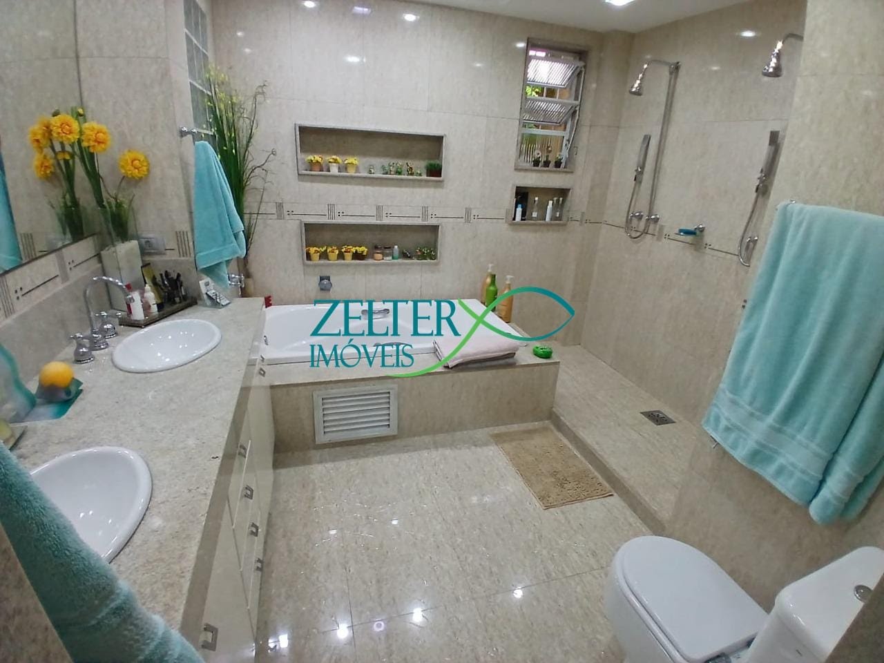 Casa à venda com 5 quartos, 2 suítes, 13 vagas e 373m² no Vila da Penha, Rio de Janeiro (RJ) — foto 15 de 29