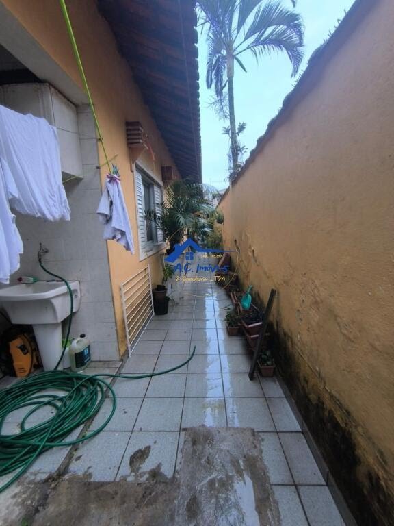 Casa à venda com 2 quartos, 1 suíte, 2 vagas e 109m² no Guilhermina, Praia Grande (SP) — foto 25 de 28