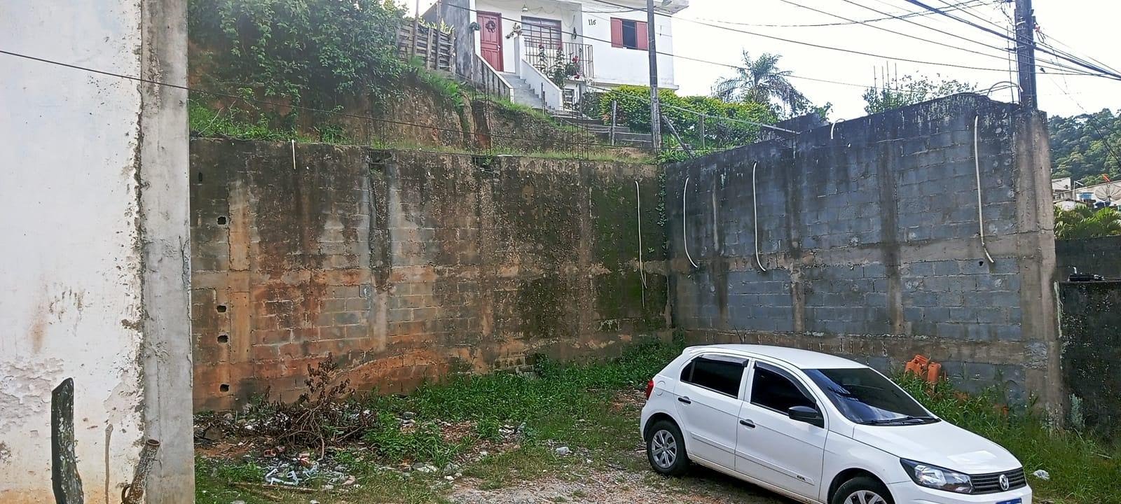 Terreno à venda com 400m² de terreno no Vila Arujá, Arujá (SP) — foto 2 de 3