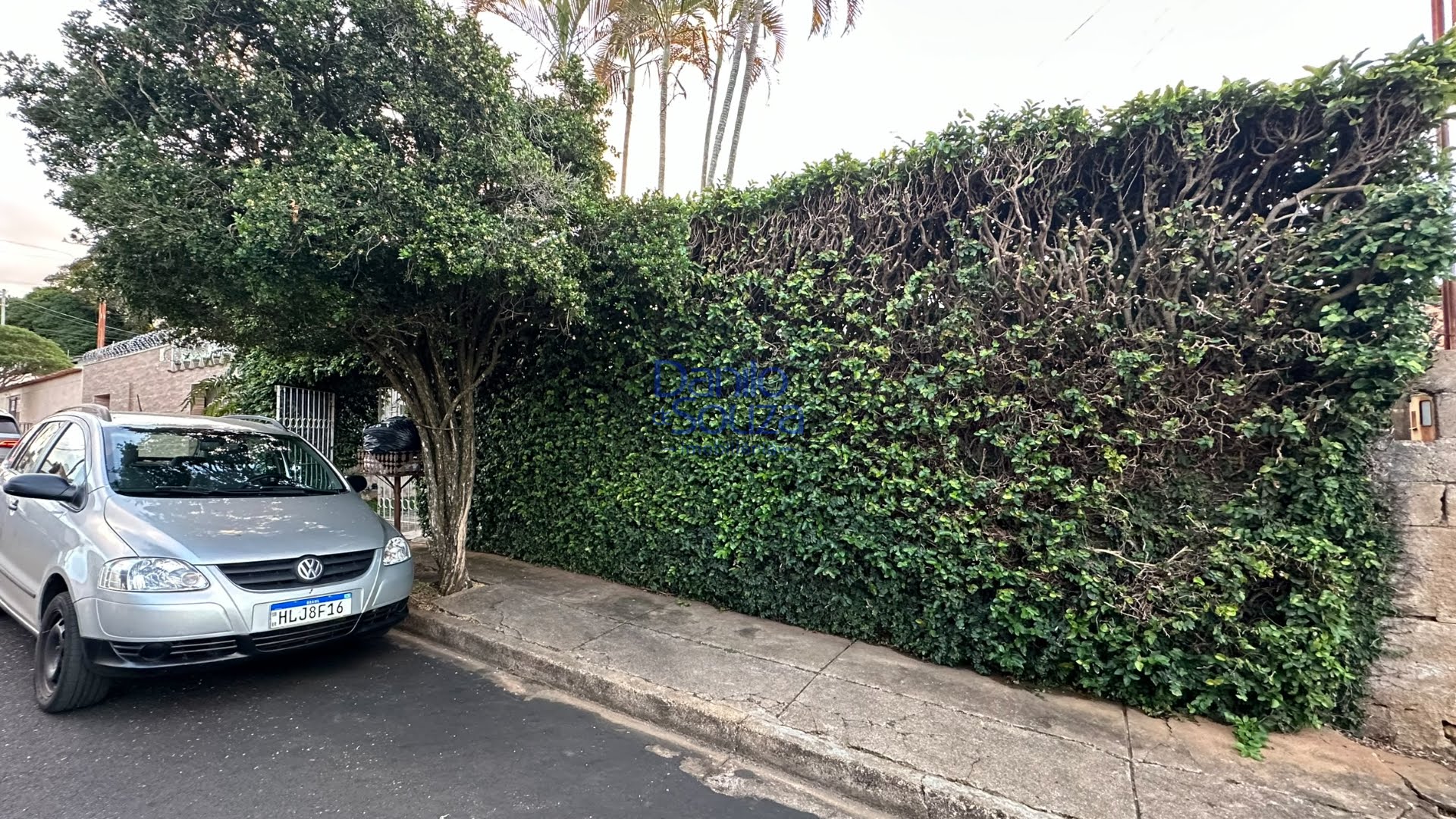 Casa à venda com 3 quartos, 1 banheiro, 2 vagas e 300m² no José Ferreira Guimarães (mangueira II ), Araxá (MG) — foto 3 de 22