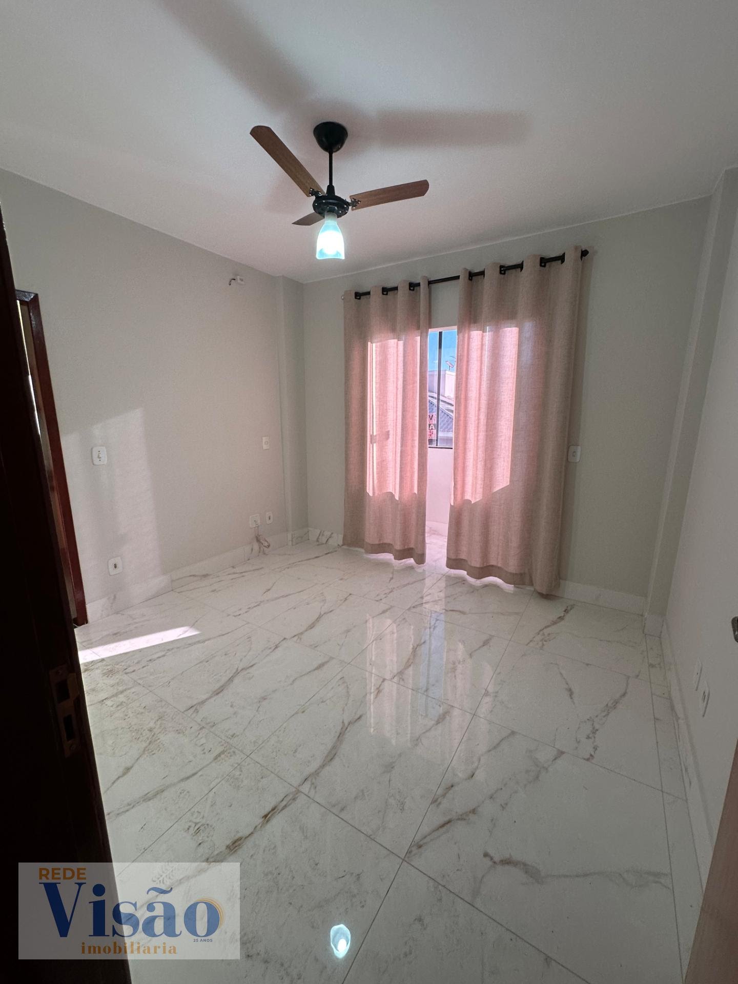 Apartamento para alugar com 2 quartos, 1 suíte, 1 vaga e 55m² no Jóquei Clube, Paracatu (MG) — foto 12 de 18
