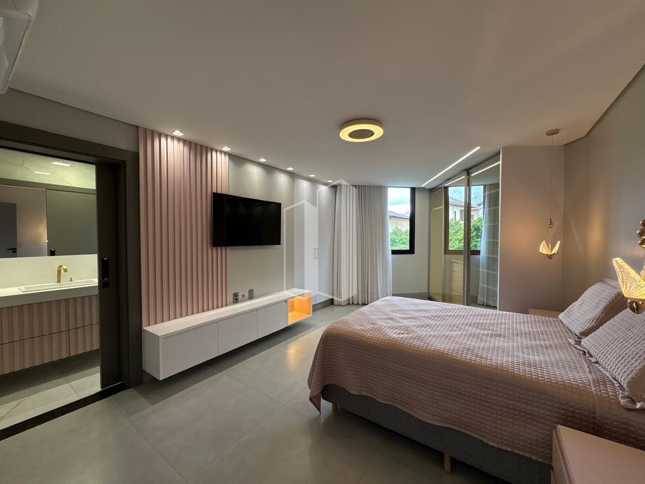 Casa à venda com 3 quartos, 3 suítes, 4 vagas e 286m² no Jardins Madri, Goiânia (GO) — foto 27 de 30