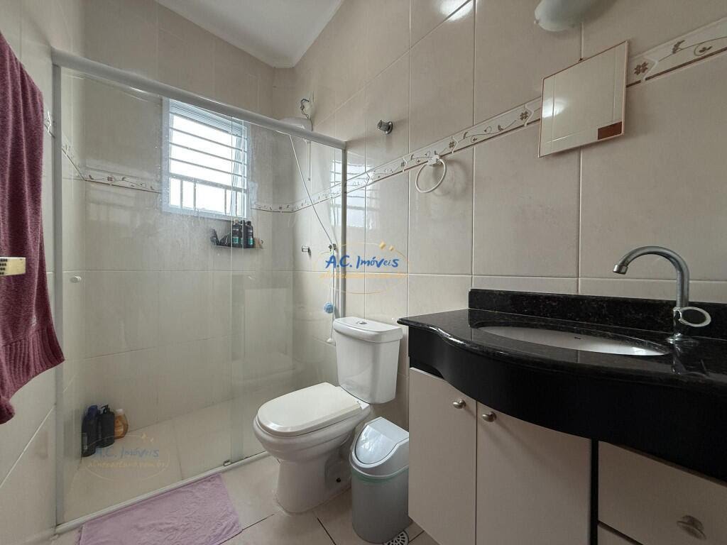 Casa à venda com 3 quartos, 1 suíte, 2 vagas e 177m² no Canto do Forte, Praia Grande (SP) — foto 12 de 19