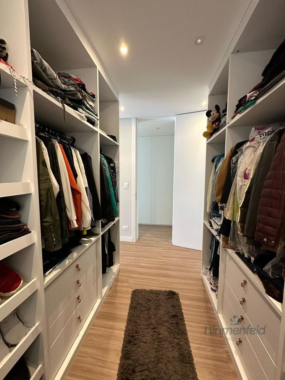 Casa à venda com 4 suítes, 6 vagas e 288m² no Condomínio Real Park, Arujá (SP) — foto 12 de 17