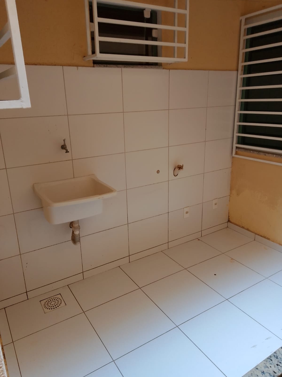 Casa à venda com 2 quartos, 1 banheiro, 1 vaga e 60m² no Mangabeira, Feira de Santana (BA) — foto 11 de 14