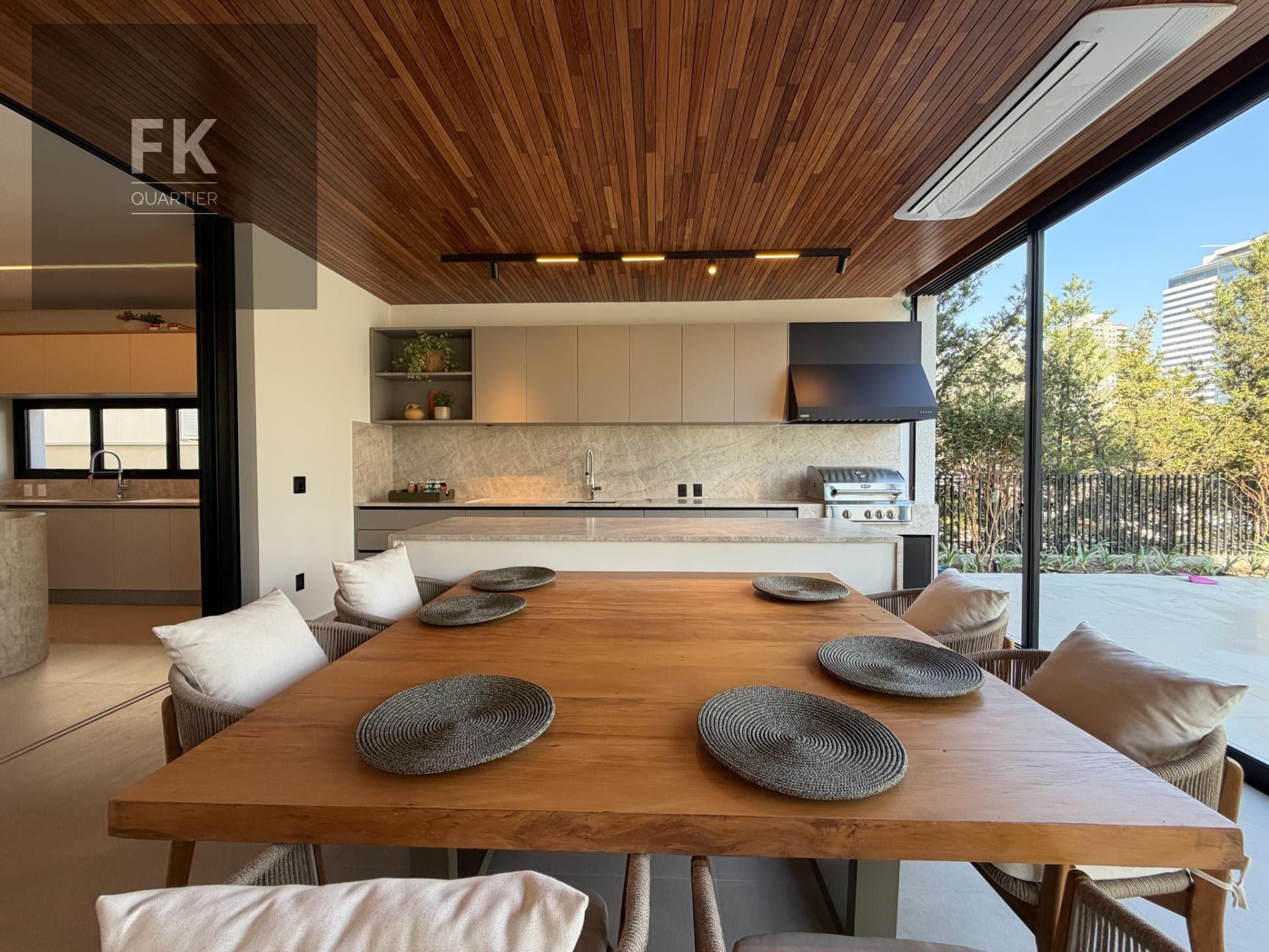 Casa à venda com 5 quartos, 5 suítes, 6 vagas e 490m² no Alphaville, Santana de Parnaíba (SP) — foto 12 de 30