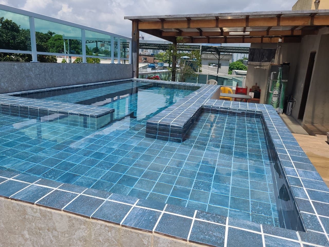 Casa à venda com 5 quartos, 4 suítes e 288m² no Campo Grande, Recife (PE) — foto 2 de 30