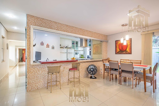 EXCLUSIVIDADE NO LAGO NORTE – CASA TÉRREA COM DESIGN INOVADOR