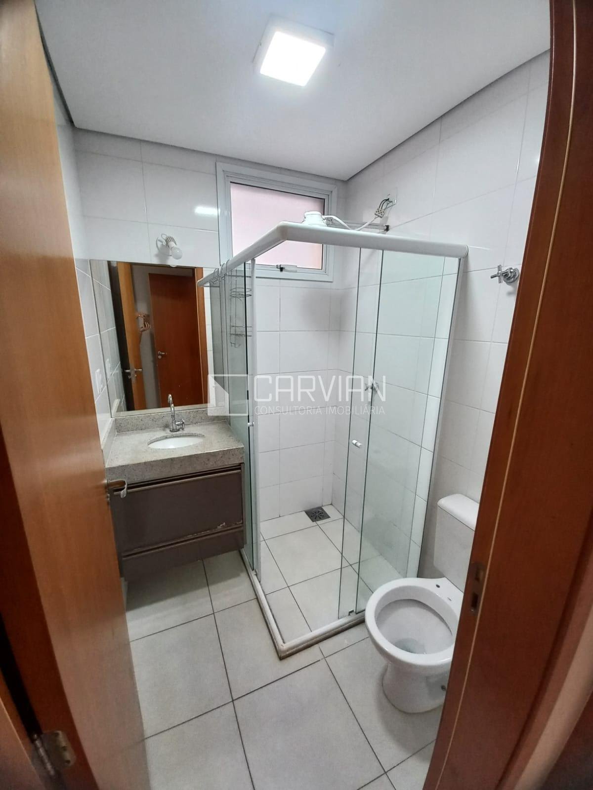 Apartamento à venda com 2 quartos, 1 suíte, 2 vagas e 70m² no Ribeirânia, Ribeirão Preto (SP) — foto 2 de 9