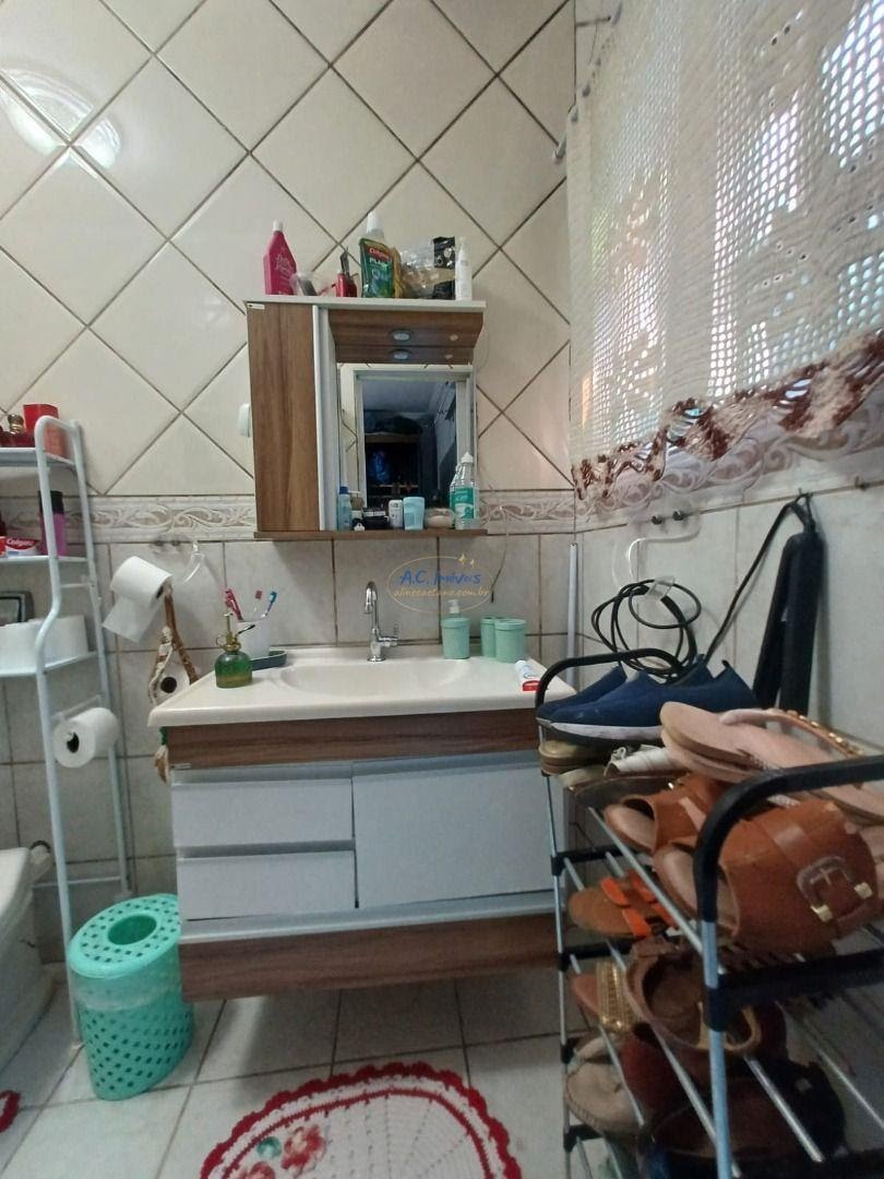 Casa à venda com 3 quartos, 2 suítes, 2 vagas e 174m² no Vila Tupi, Praia Grande (SP) — foto 27 de 30