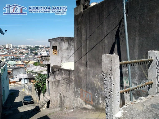 Lateral do Imóvel