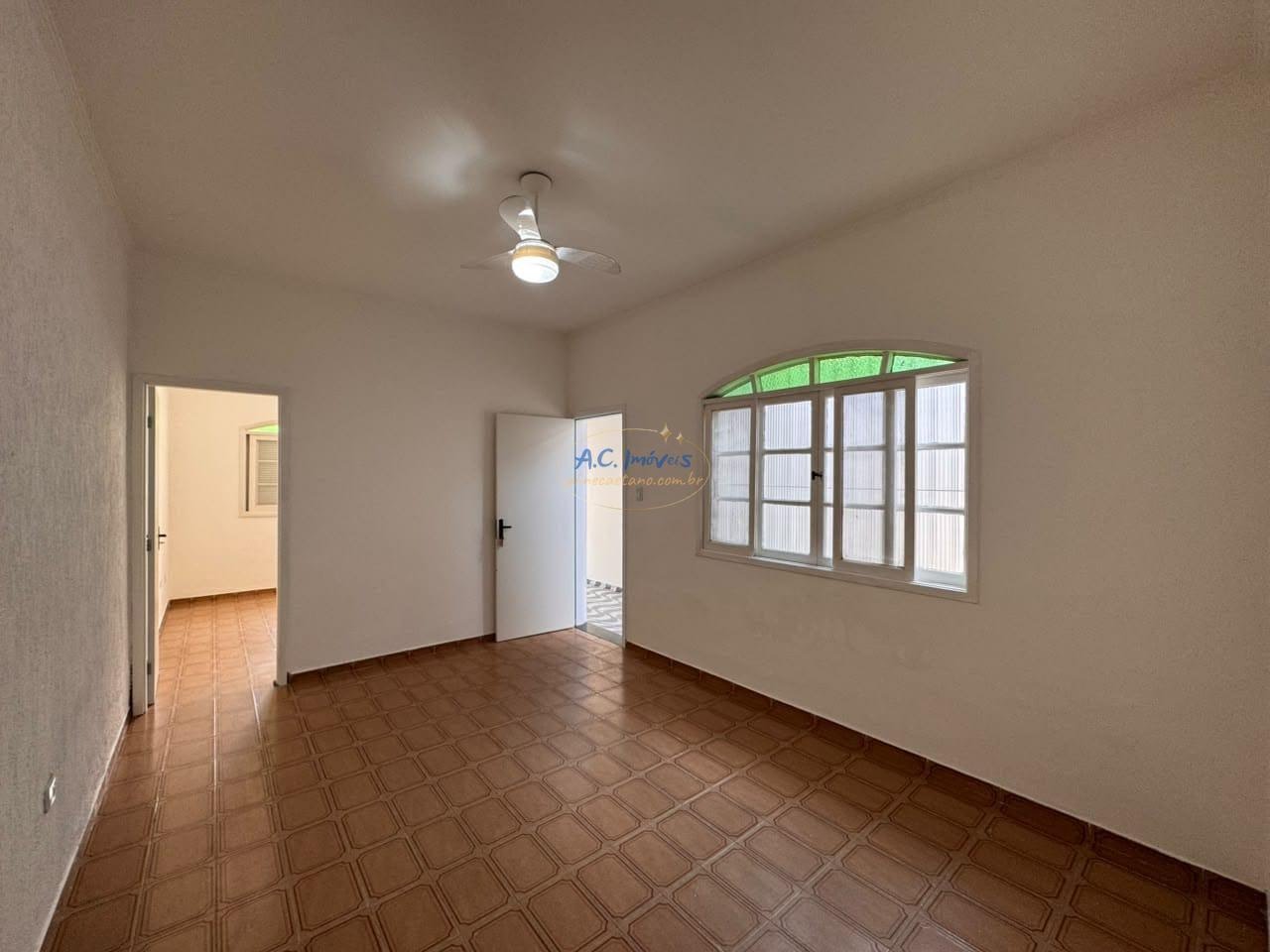 Casa à venda com 3 quartos, 1 suíte, 2 vagas e 92m² no Boqueirão, Praia Grande (SP) — foto 19 de 22
