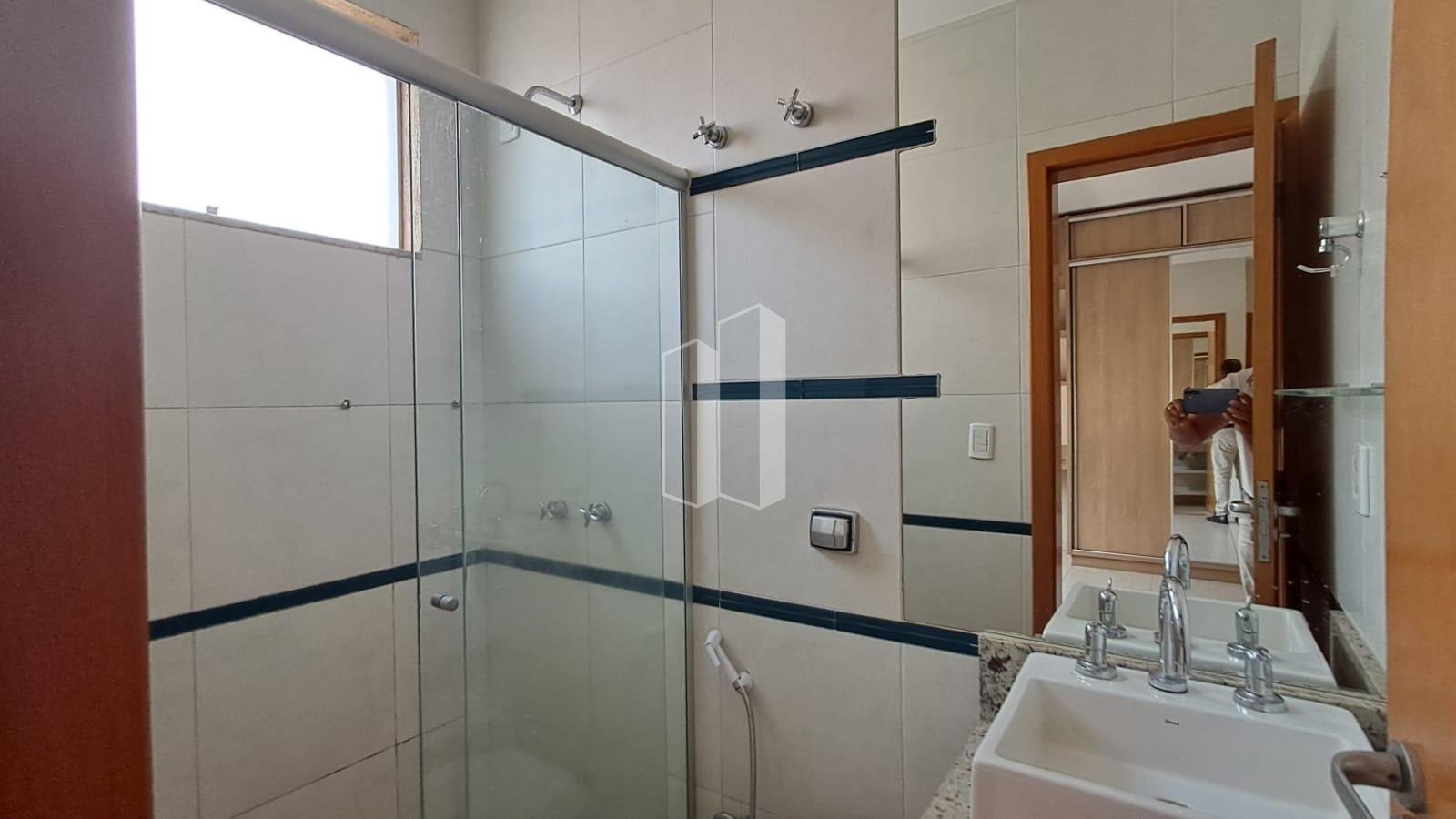 Casa à venda com 3 quartos, 3 suítes, 4 vagas e 220m² no Jardins Atenas, Goiânia (GO) — foto 16 de 30