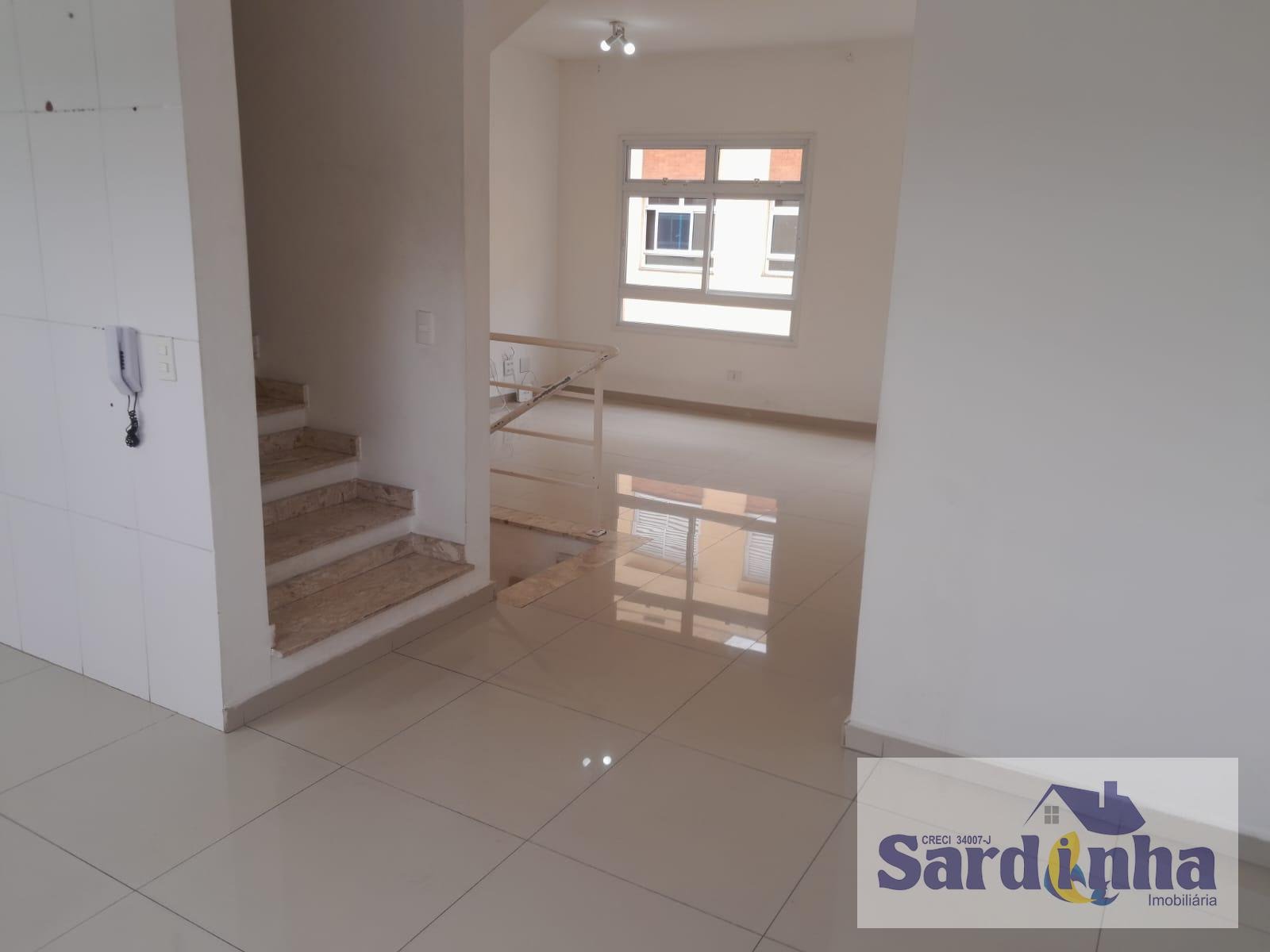 Casa à venda com 3 quartos, 1 suíte, 2 vagas e 128m² no Jardim Oliveiras, Taboão da Serra (SP) — foto 6 de 30