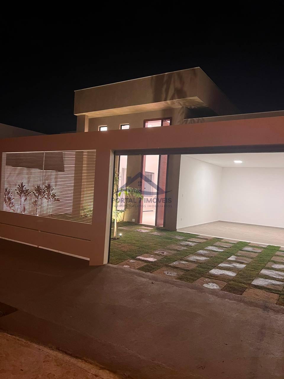 Casa à venda com 3 quartos, 1 suíte, 4 vagas e 180m² no Flórida, Sete Lagoas (MG) — foto 3 de 30