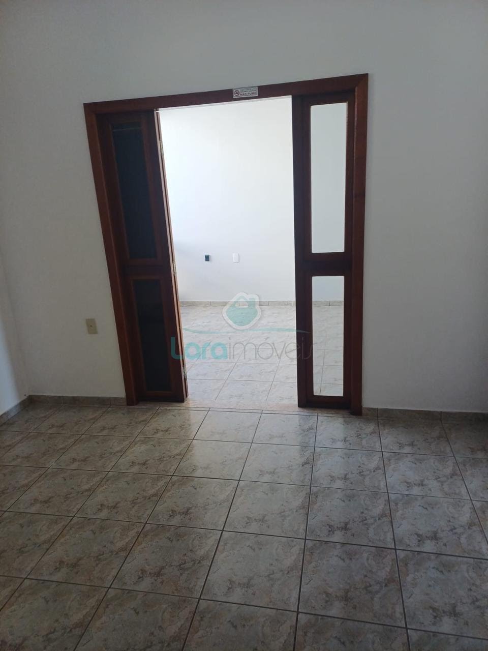 Casa à venda com 5 quartos, 5 banheiros, 5 vagas e 350m² no Riviera Fluminense, Macaé (RJ) — foto 8 de 13