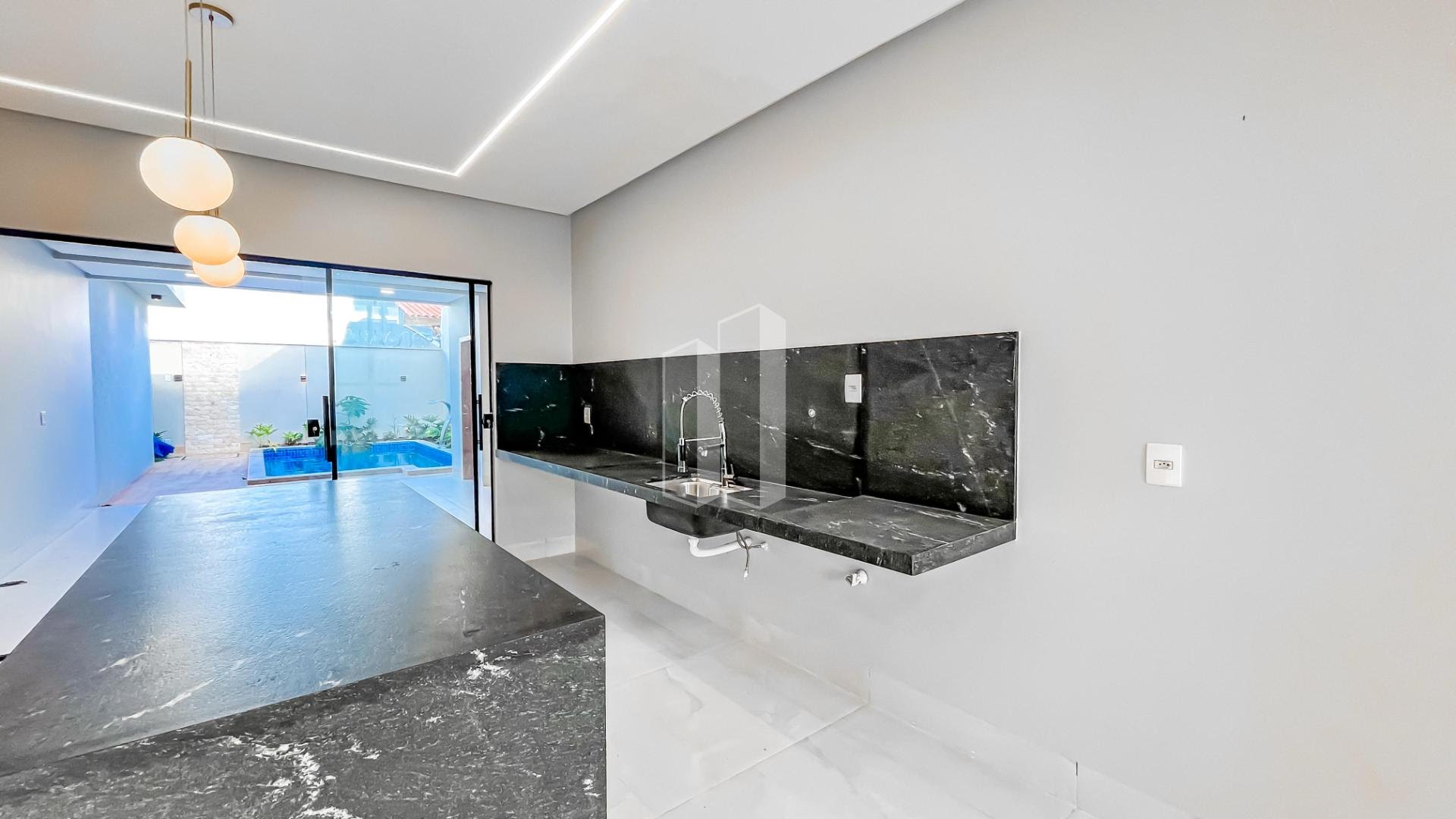Casa à venda com 3 quartos, 3 suítes, 2 vagas e 179m² no Parque das Paineiras (1,2,3 e 4 Etapa), Goiânia (GO) — foto 14 de 19