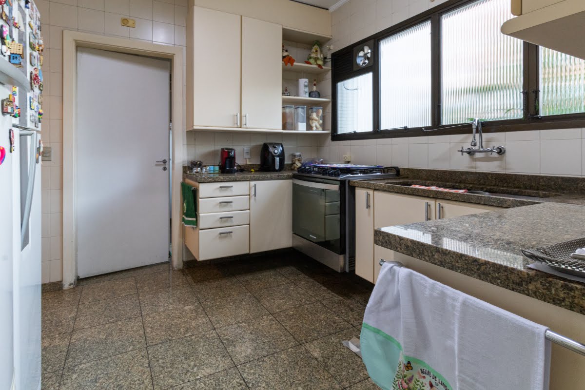 Apartamento à venda com 3 quartos, 3 suítes, 3 vagas e 251m² no Perdizes, São Paulo (SP) — foto 17 de 30